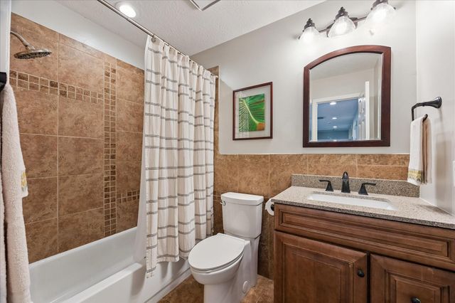 7022 Red Coral Drive, Pasadena, TX 77505