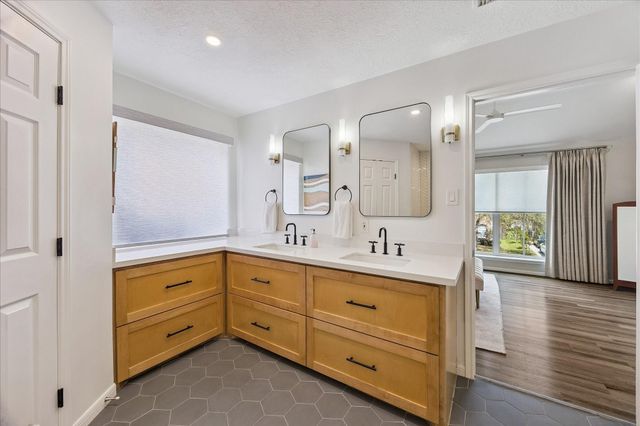 7022 Red Coral Drive, Pasadena, TX 77505