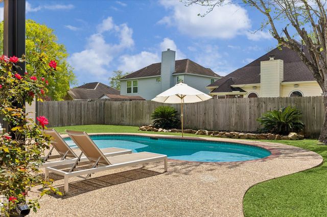 7022 Red Coral Drive, Pasadena, TX 77505