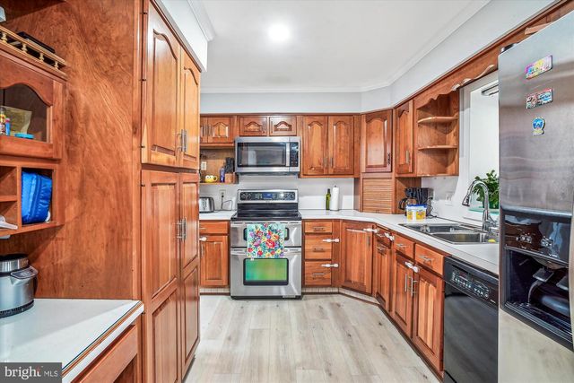 702 MIDWAY DR, Frederick, MD 21701