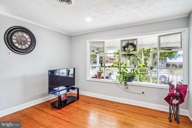 702 MIDWAY DR, Frederick, MD 21701