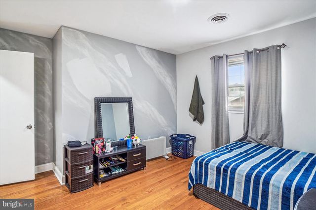 702 MIDWAY DR, Frederick, MD 21701