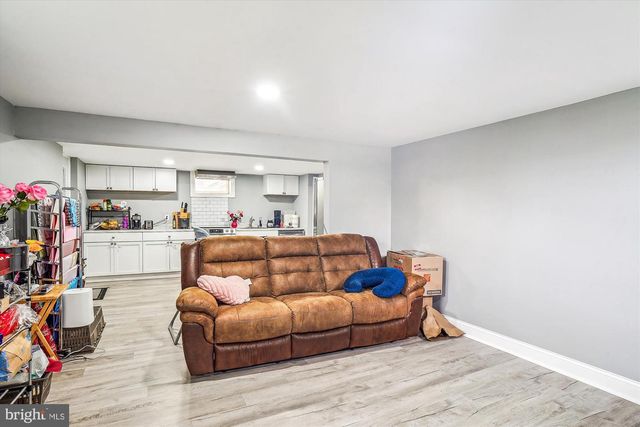 702 MIDWAY DR, Frederick, MD 21701