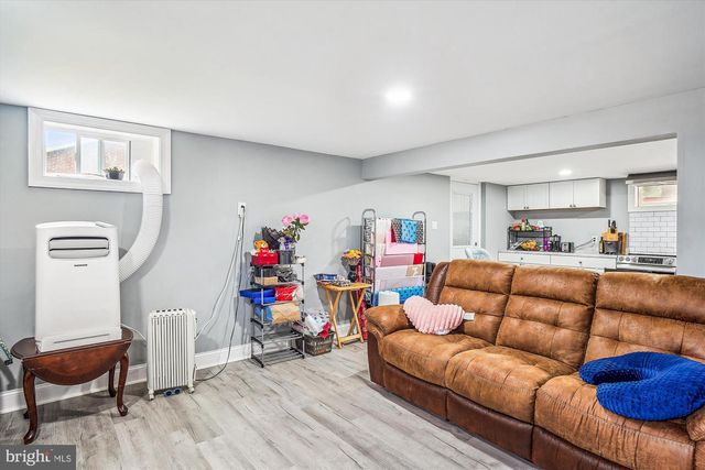702 MIDWAY DR, Frederick, MD 21701