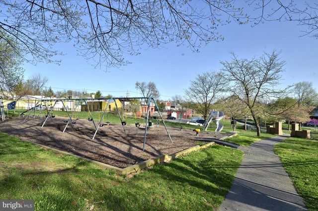 702 MIDWAY DR, Frederick, MD 21701