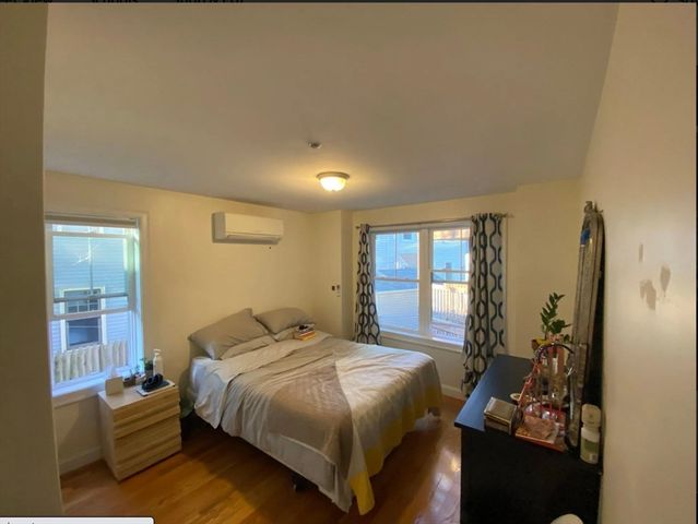 24 Beacon Pl 3, Somerville, MA 02143
