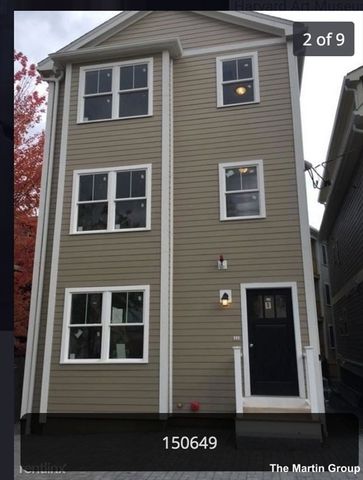 24 Beacon Pl 3, Somerville, MA 02143