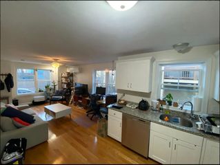24 Beacon Pl 3, Somerville, MA 02143