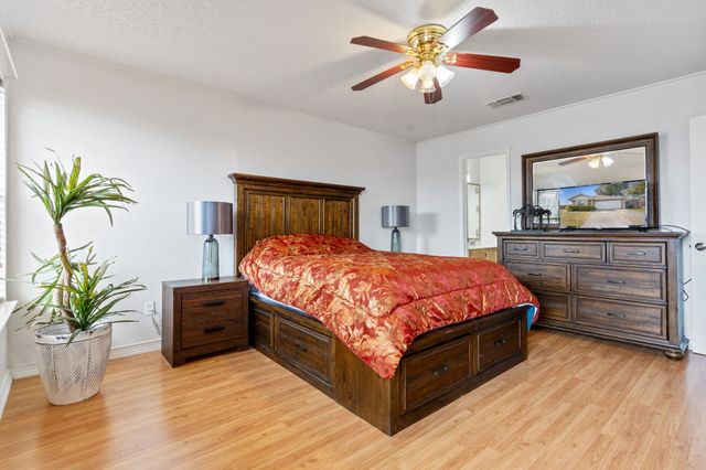 3133 Summerfield Lane, Grand Prairie, TX 75052