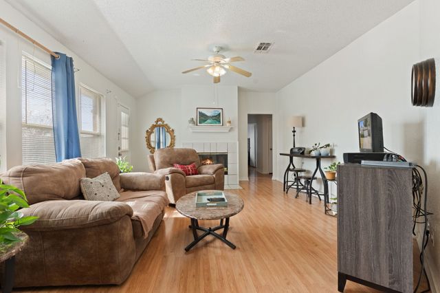 3133 Summerfield Lane, Grand Prairie, TX 75052