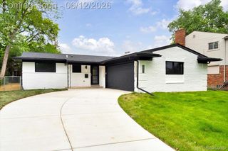 20200 Brookshire Street, Southfield, MI 48076