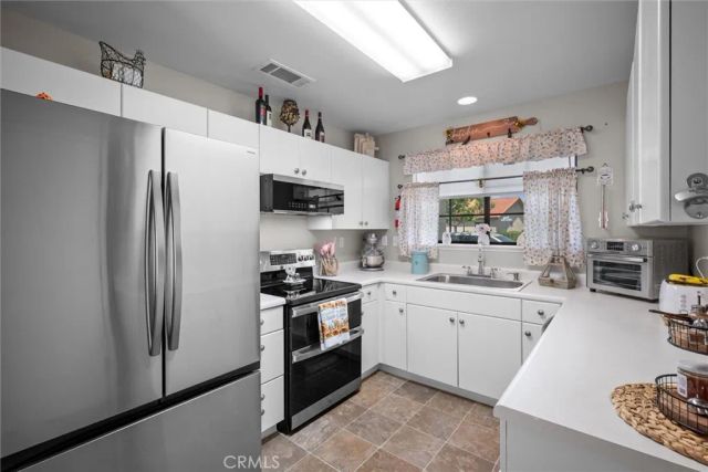 1065 Mountain View, Hemet, CA 92545