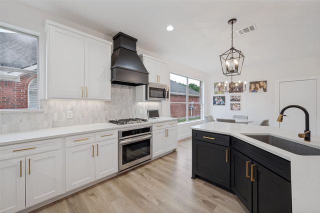 2416 Campfire Lane, Frisco, TX 75033