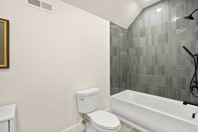 32 Colby Farm Rd, Chester, NH 03036