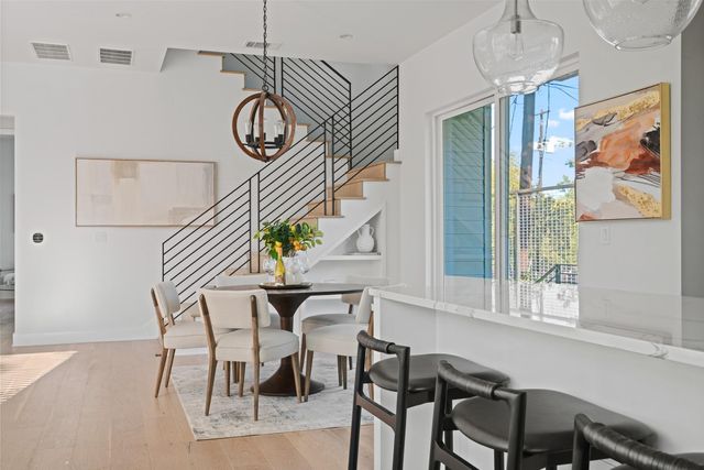 2105 Enfield RD A, Austin, TX 78703