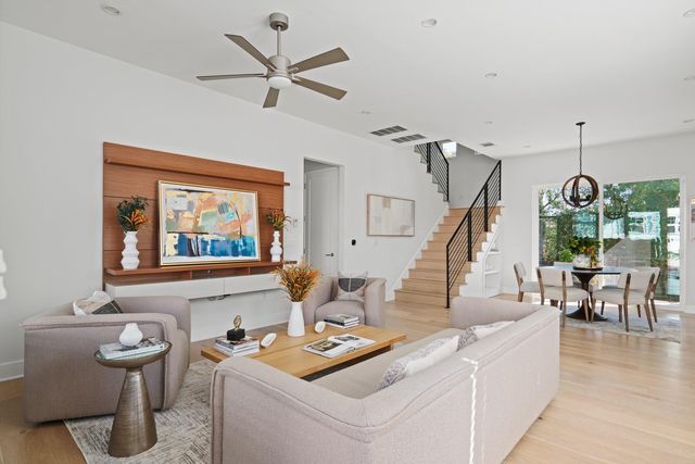 2105 Enfield RD A, Austin, TX 78703