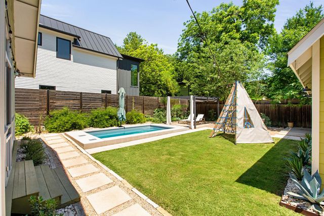 1608 Hether ST, Austin, TX 78704