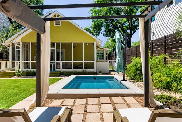 1608 Hether ST, Austin, TX 78704