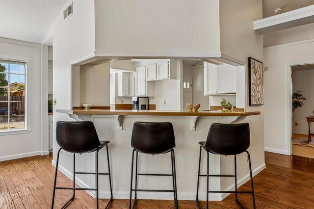 8919 Sonoma Valley Way, Sacramento, CA 95829