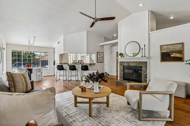 8919 Sonoma Valley Way, Sacramento, CA 95829