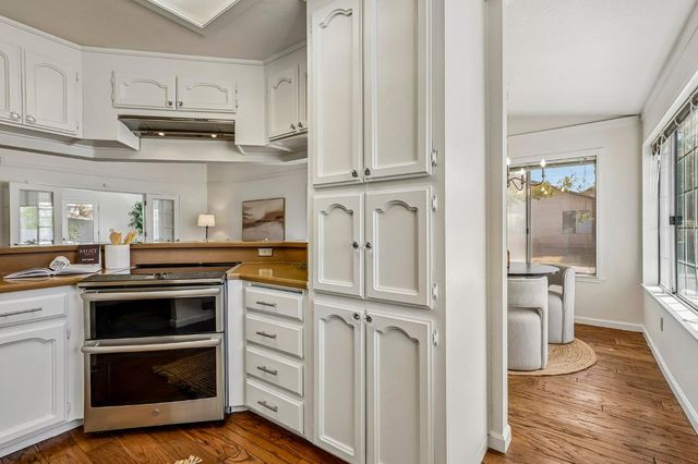 8919 Sonoma Valley Way, Sacramento, CA 95829