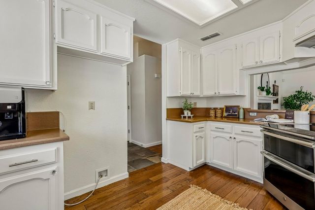 8919 Sonoma Valley Way, Sacramento, CA 95829
