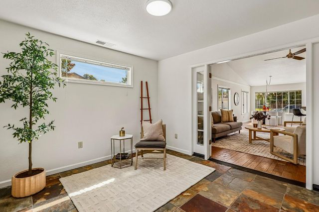 8919 Sonoma Valley Way, Sacramento, CA 95829