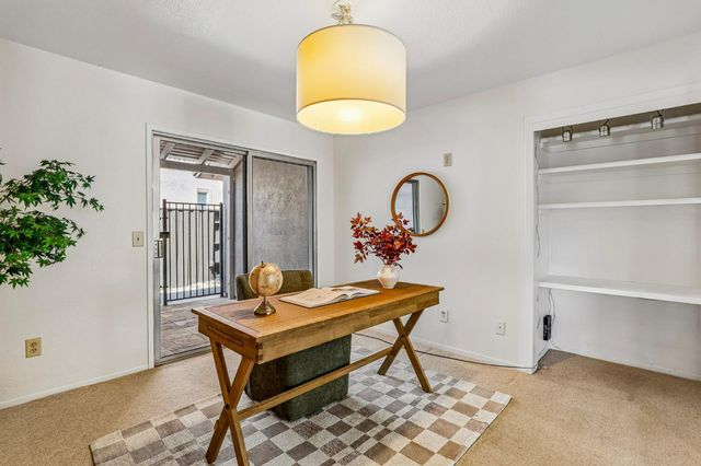 8919 Sonoma Valley Way, Sacramento, CA 95829