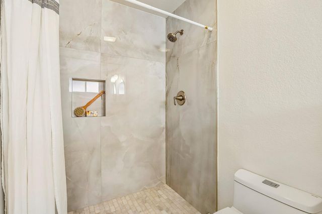 8919 Sonoma Valley Way, Sacramento, CA 95829
