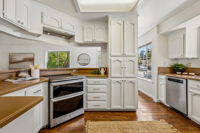 8919 Sonoma Valley Way, Sacramento, CA 95829