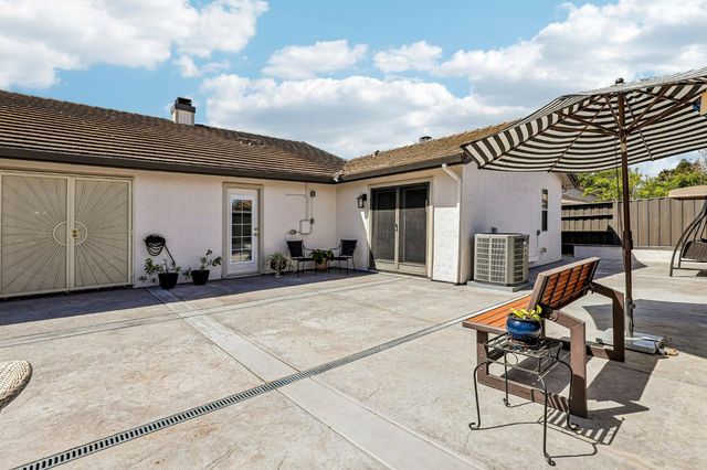 8919 Sonoma Valley Way, Sacramento, CA 95829