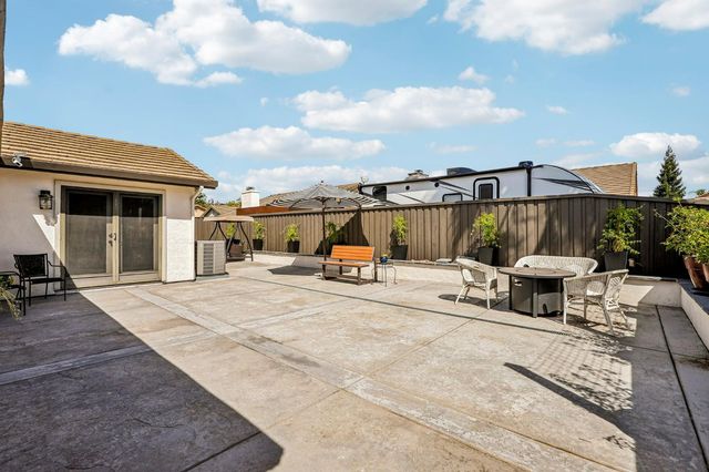 8919 Sonoma Valley Way, Sacramento, CA 95829