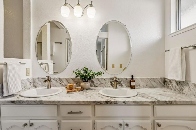 8919 Sonoma Valley Way, Sacramento, CA 95829