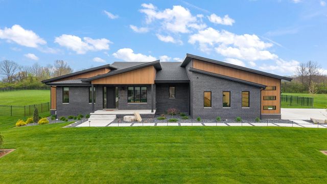 4137 167th Avenue, Lowell, IN 46356