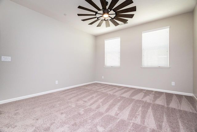 9733 Tribeca Dr, Sacramento, CA 95829