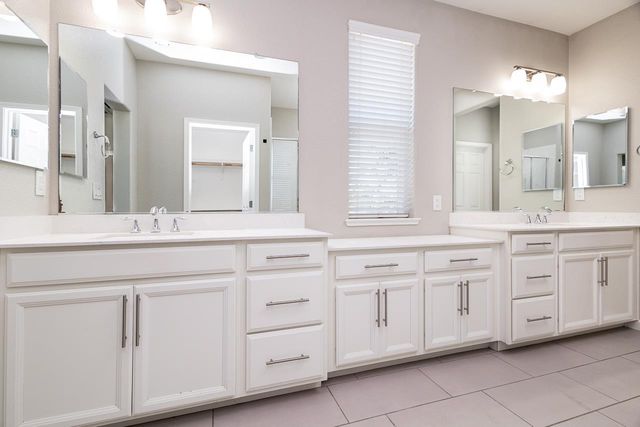 9733 Tribeca Dr, Sacramento, CA 95829
