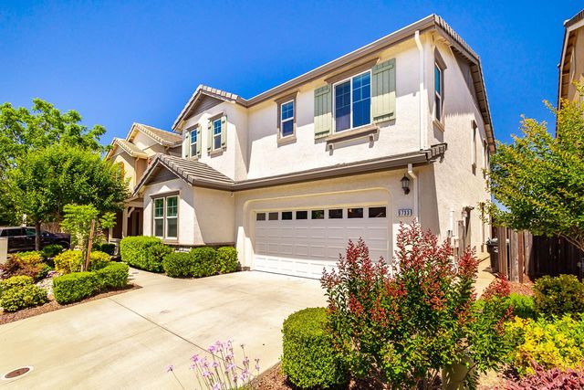 9733 Tribeca Dr, Sacramento, CA 95829