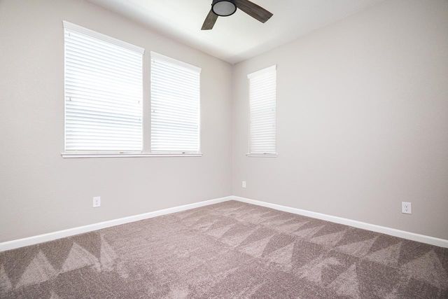 9733 Tribeca Dr, Sacramento, CA 95829