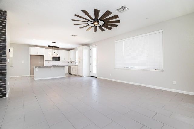 9733 Tribeca Dr, Sacramento, CA 95829