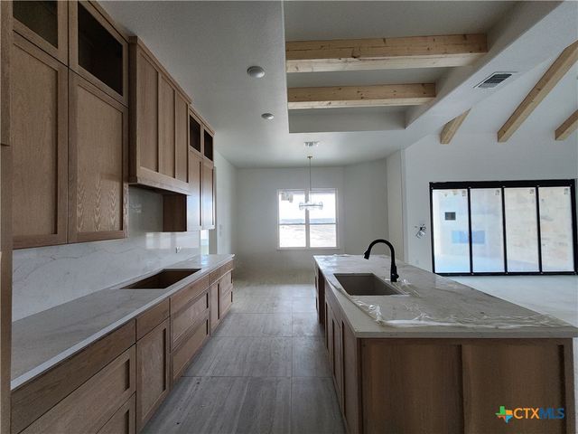 302 Rodeo Road, Salado, TX 76571