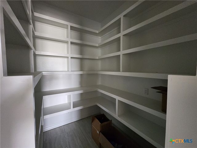 302 Rodeo Road, Salado, TX 76571