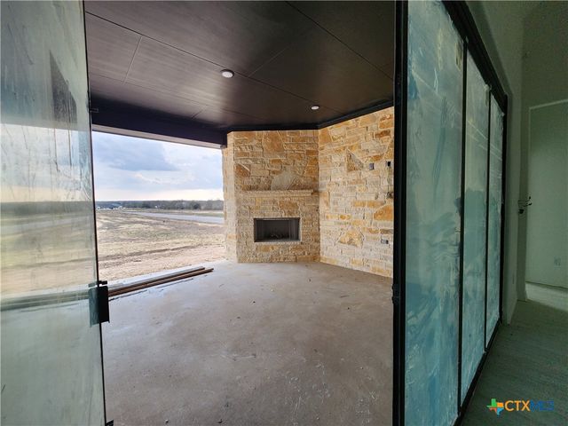 302 Rodeo Road, Salado, TX 76571