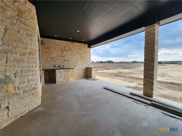 302 Rodeo Road, Salado, TX 76571