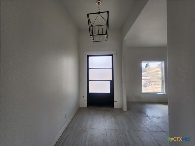 302 Rodeo Road, Salado, TX 76571