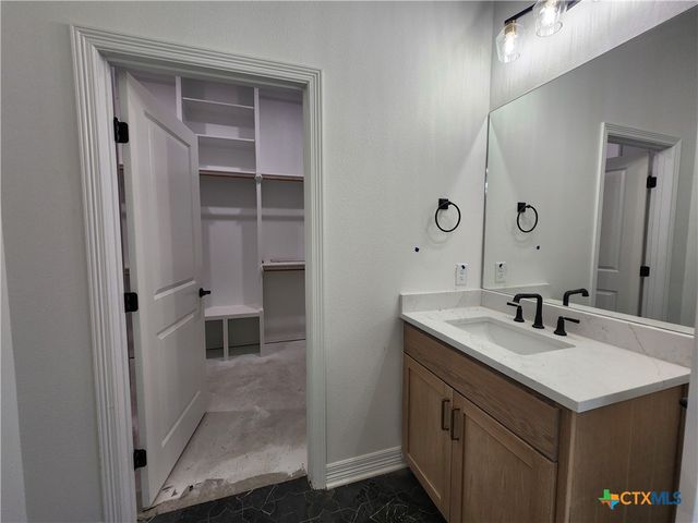 302 Rodeo Road, Salado, TX 76571