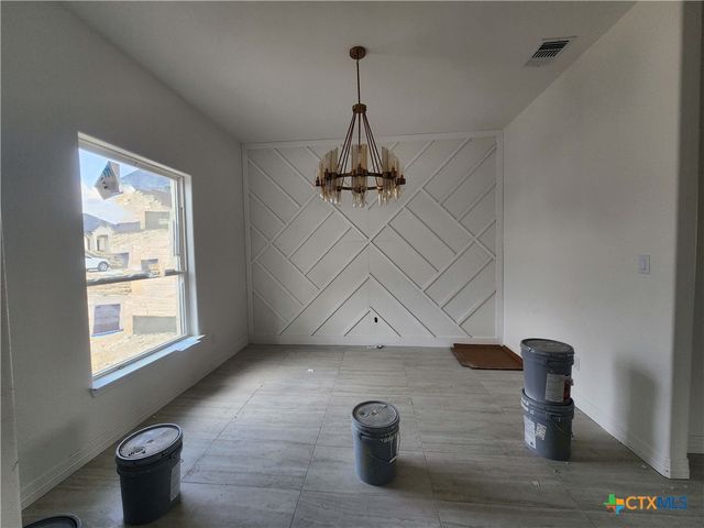 302 Rodeo Road, Salado, TX 76571