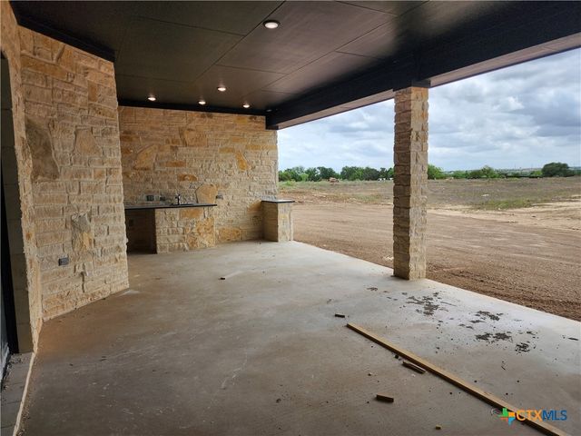302 Rodeo Road, Salado, TX 76571