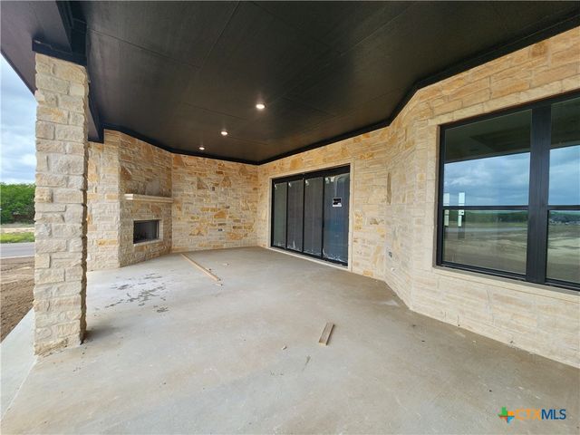 302 Rodeo Road, Salado, TX 76571