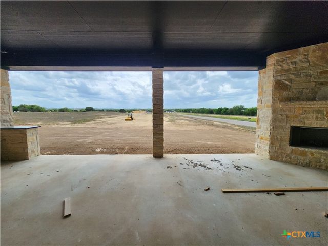 302 Rodeo Road, Salado, TX 76571