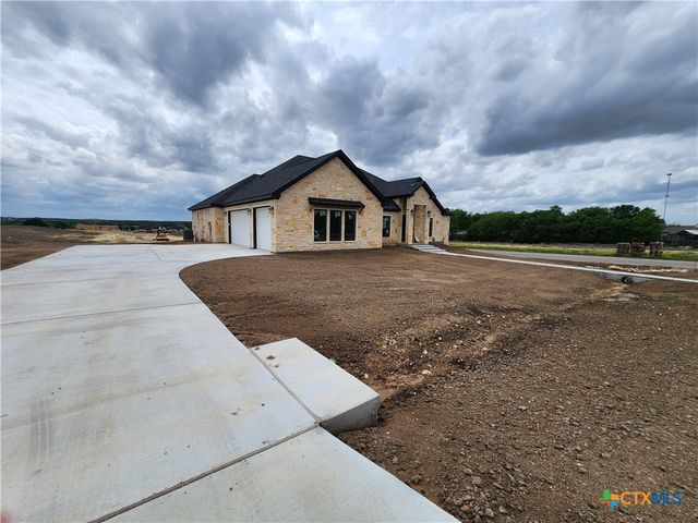 302 Rodeo Road, Salado, TX 76571
